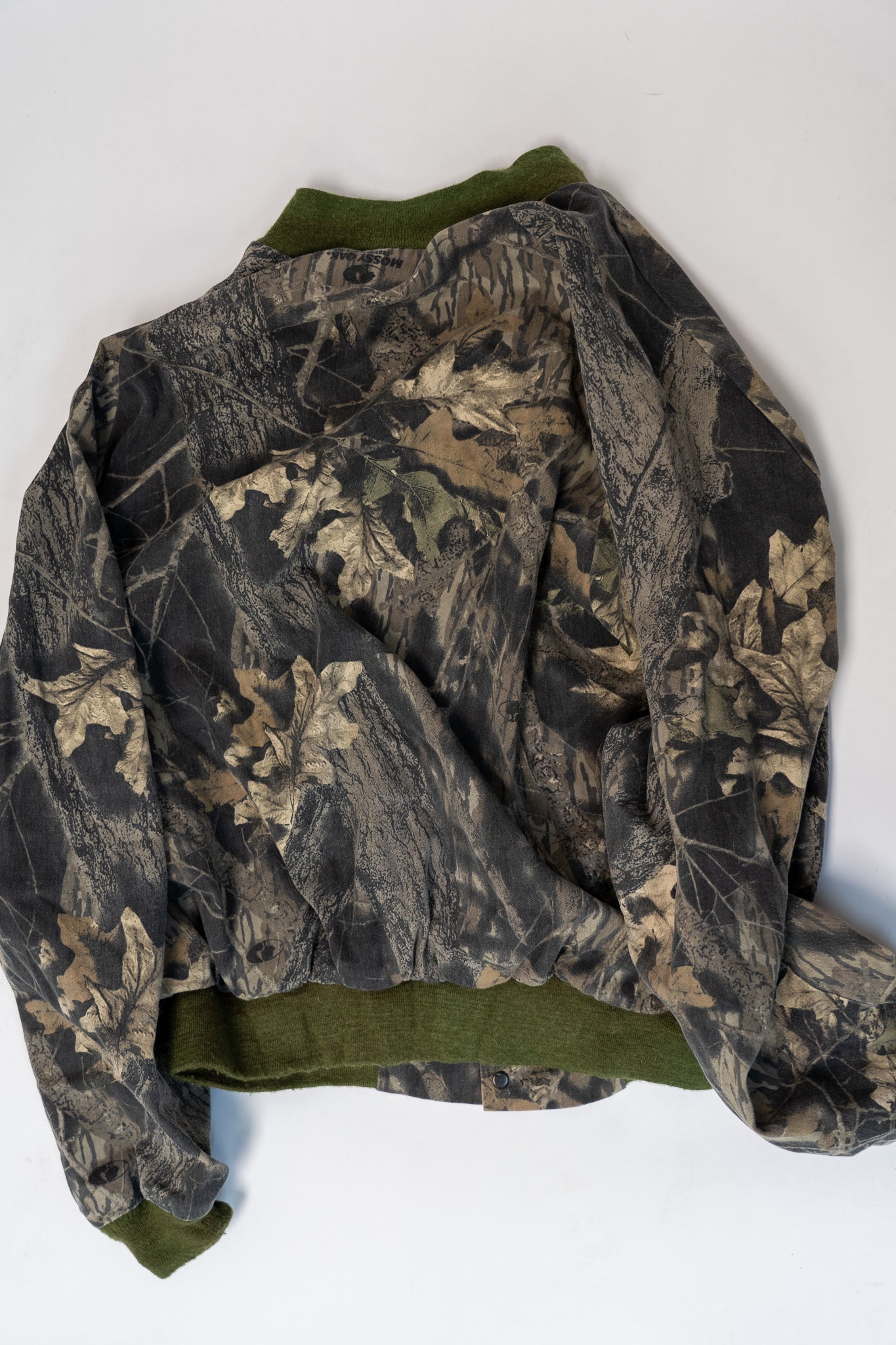 1990s Jerzees Outdoors Camo Bomber Jacket – Size L
